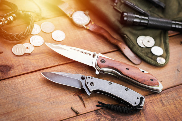 Reliable Double Action Knives
