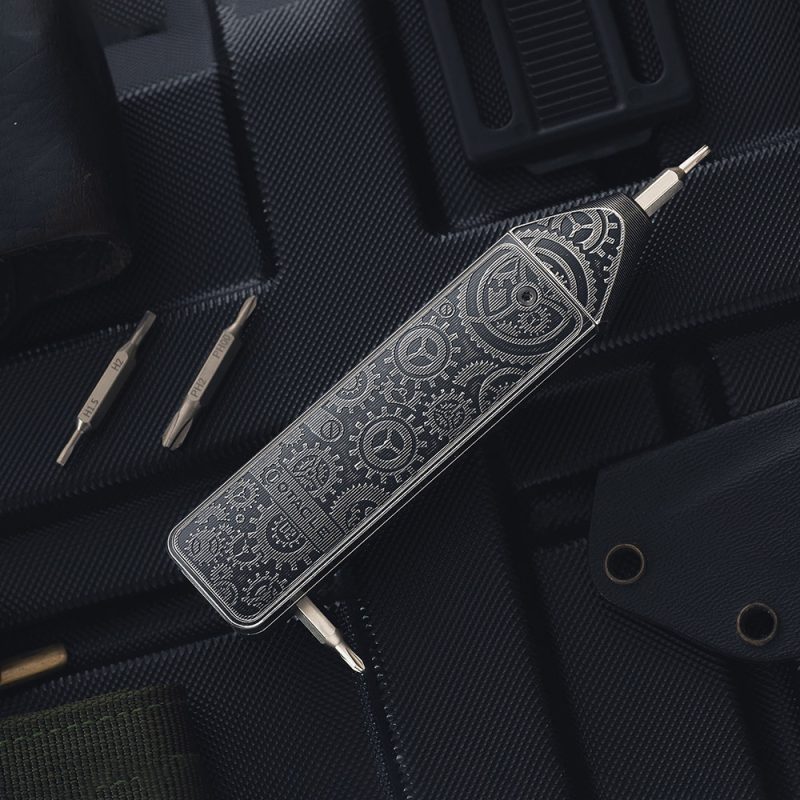 Olight Otacle Multi-bit titanium driver tacknives