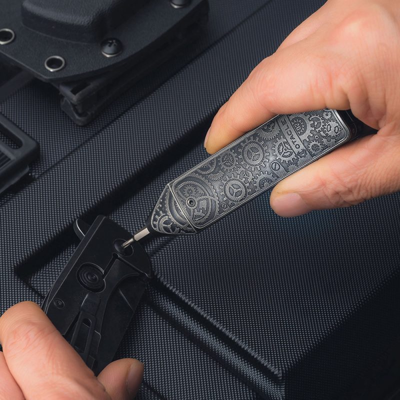 Olight Otacle Multi-bit titanium driver tacknives