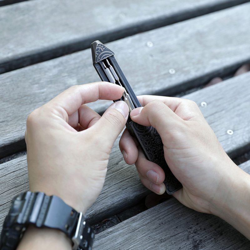 Olight Otacle Multi-bit titanium driver tacknives